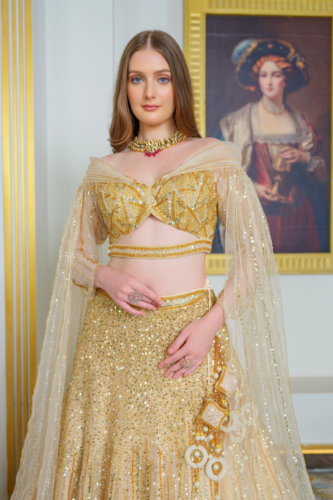 Load image into Gallery viewer, Golden Love Reverie