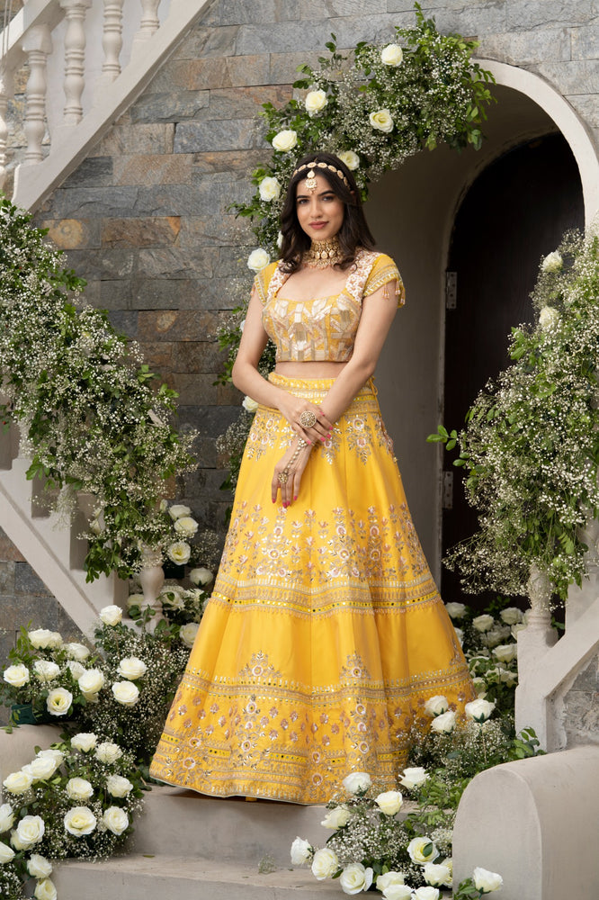 Load image into Gallery viewer, RUBANI LEHENGA