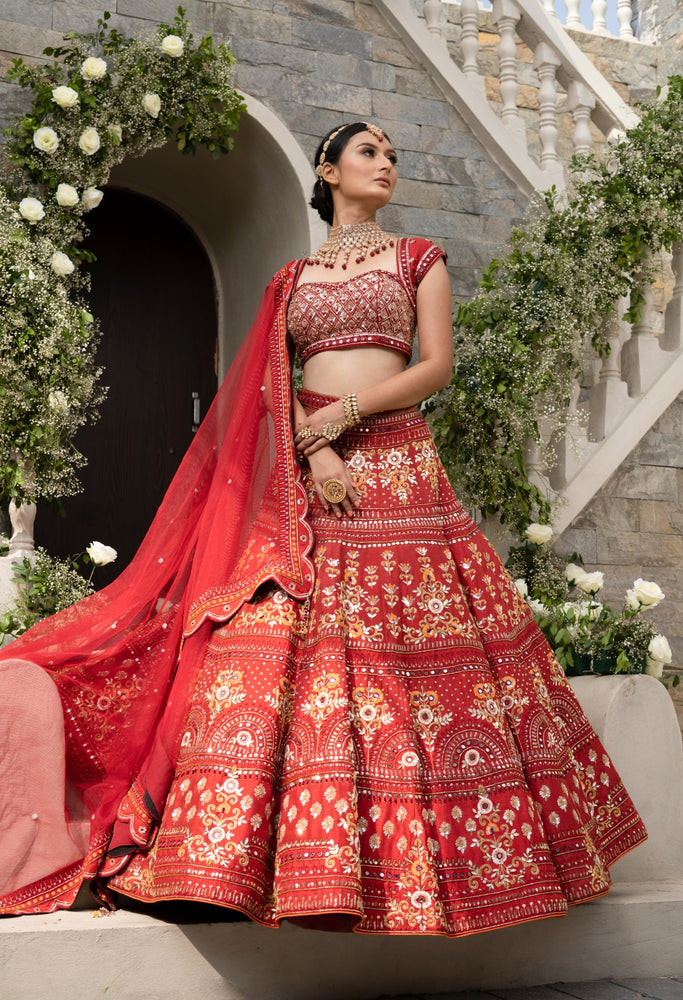 Load image into Gallery viewer, FALAK LEHENGA