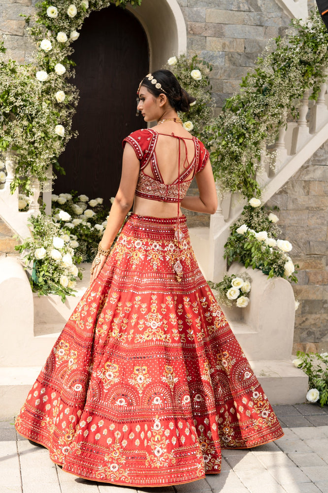 Load image into Gallery viewer, FALAK LEHENGA