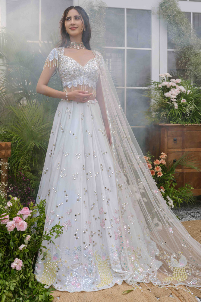 Load image into Gallery viewer, Avani Dewdrop Lehenga

