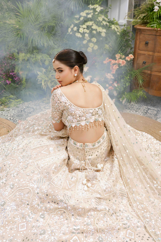 Load image into Gallery viewer, Nyra Garden Motif Lehenga
